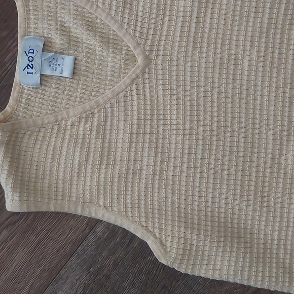 Izod vest - Picture 3 of 4